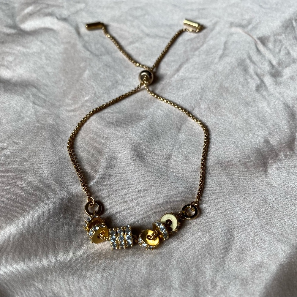 Gold bracelet allergy free adjustable length